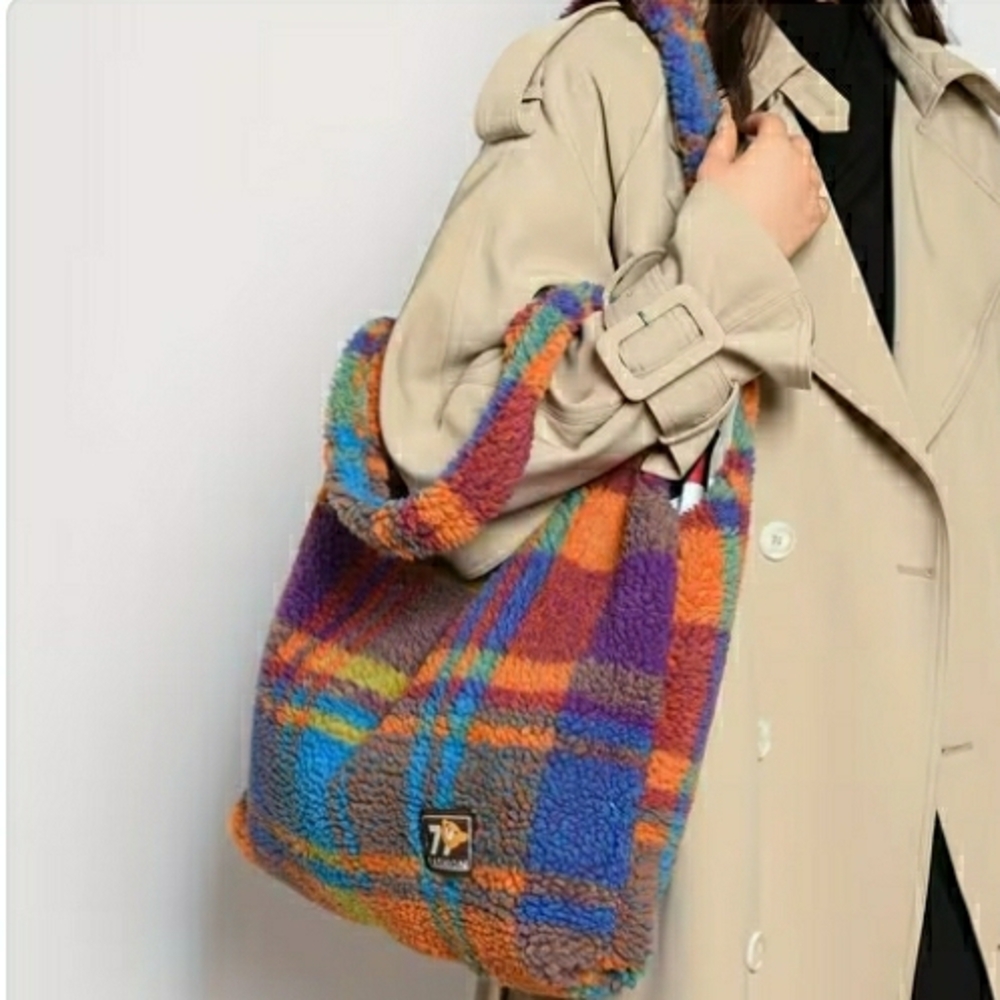 NEW! Colorful Plaid Women's Sherpa Bag - Picture 5 of 7